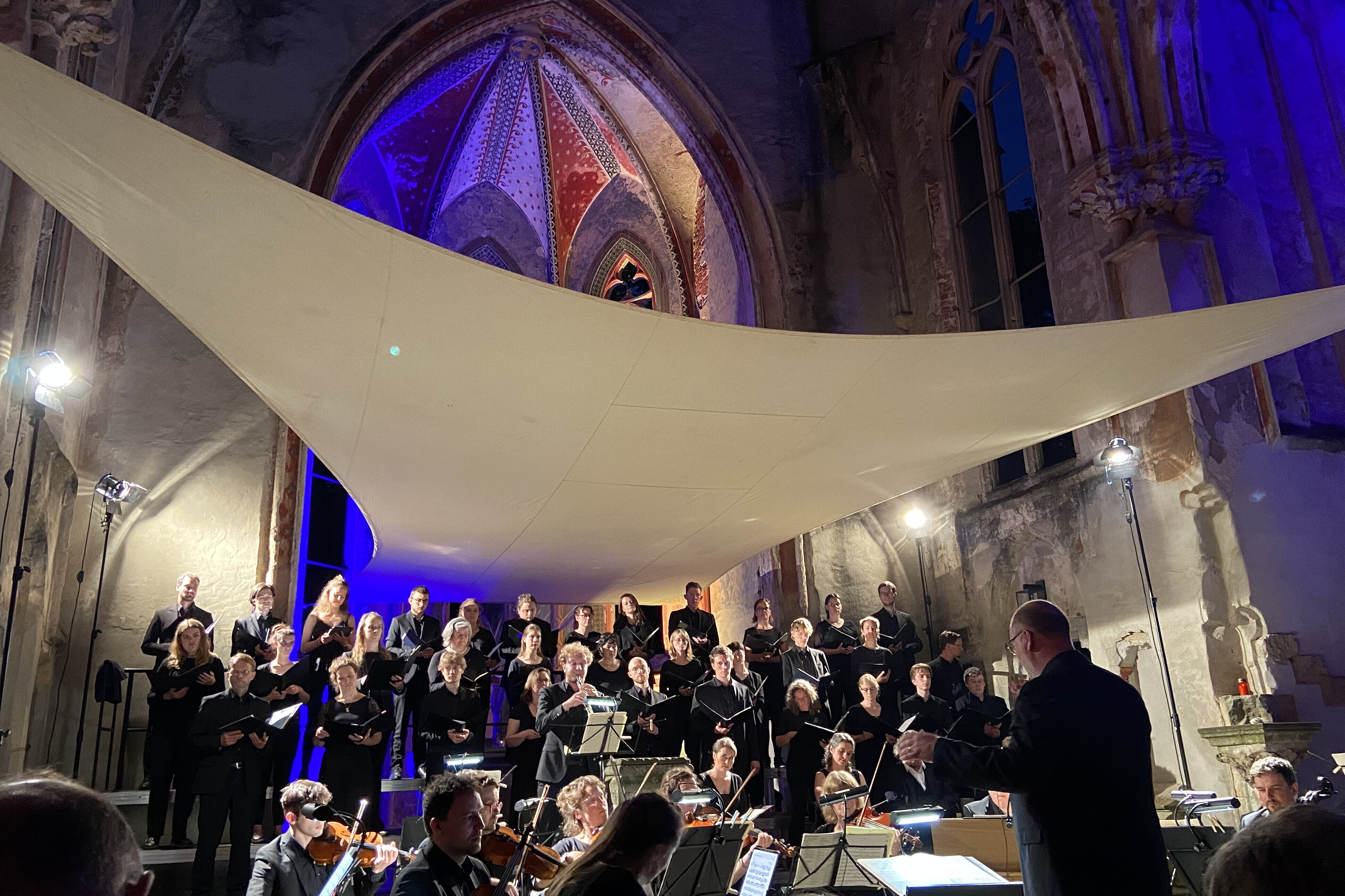 Konzert in der Kirchenruine Wachau, Foto: Kilian Vorndran